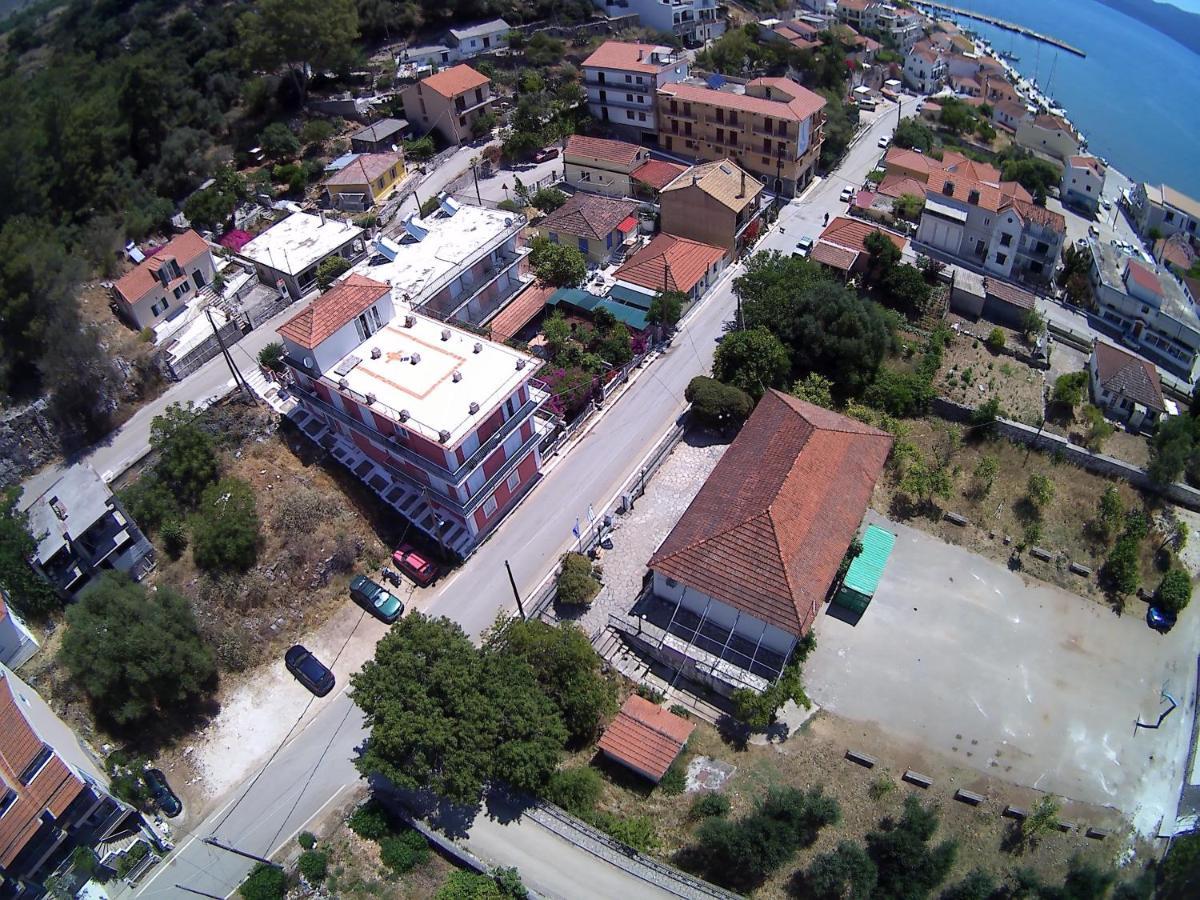 Dionisis Apartments Agia Efimia Eksteriør billede